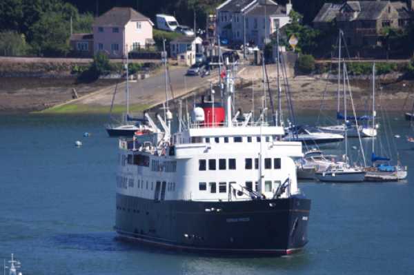 10 August 2022 - 11:22:20

-------------------------
Cruise ship Hebridean Princess in Dartmouth